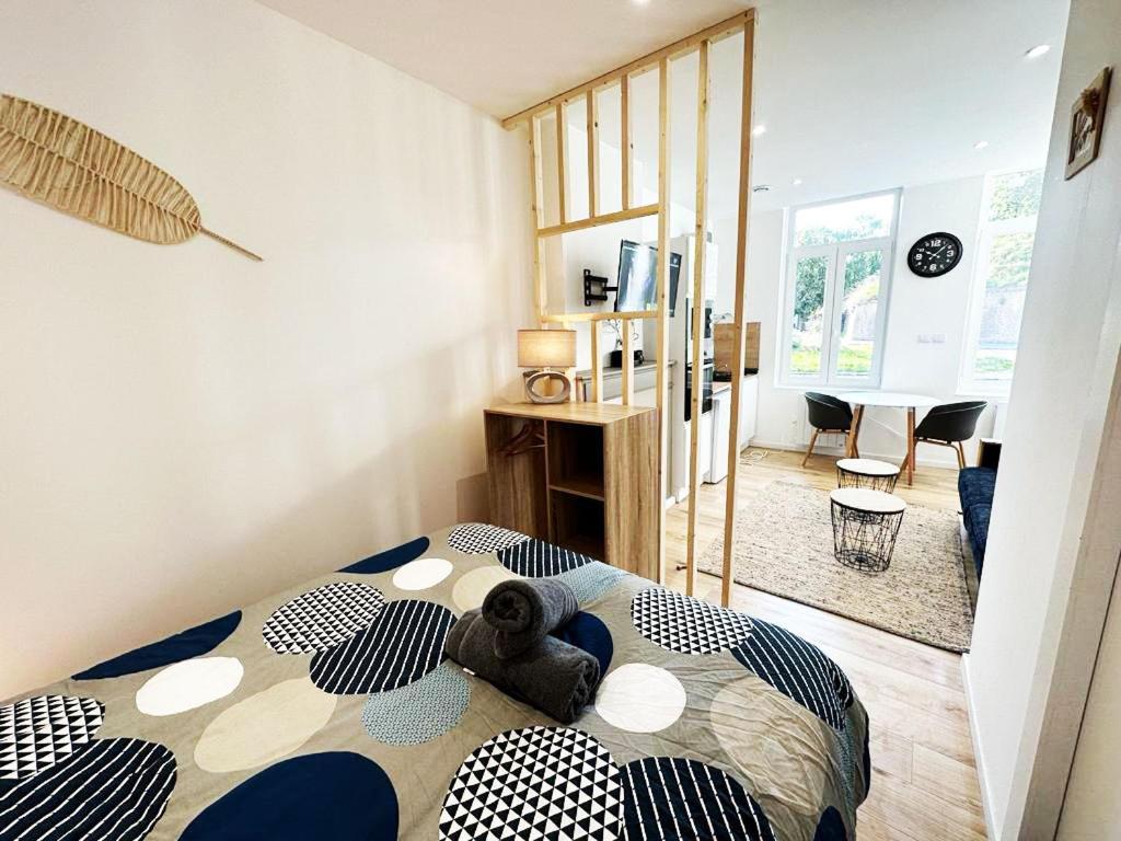 Lerelaisdodileqsl - Cambrai - Hyper Centre - Free Wifi - Ideal Couple & Famille Ngoại thất bức ảnh